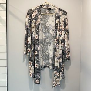 Torrid size 2 floral cardigan